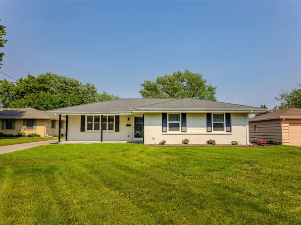 609 17th St, West Des Moines, IA 50265