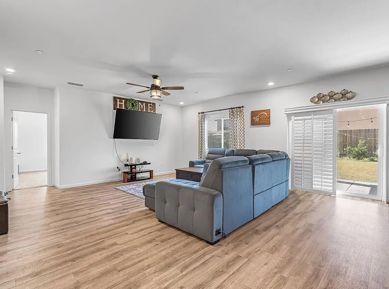 5 bed, 3.5 bath, 2797 sqft, $3,250 — Photo 4