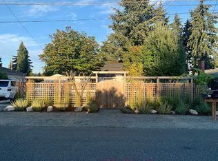11548 Corliss Ave N, Seattle, WA 98133
