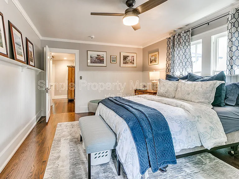 223 NW 21st St — Photo 34