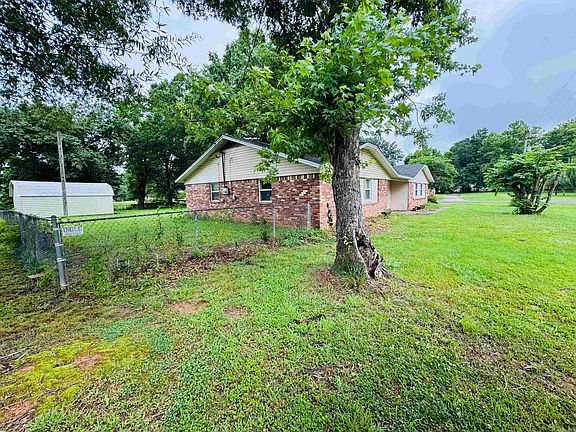 4th image of 10 Quapaw Trl