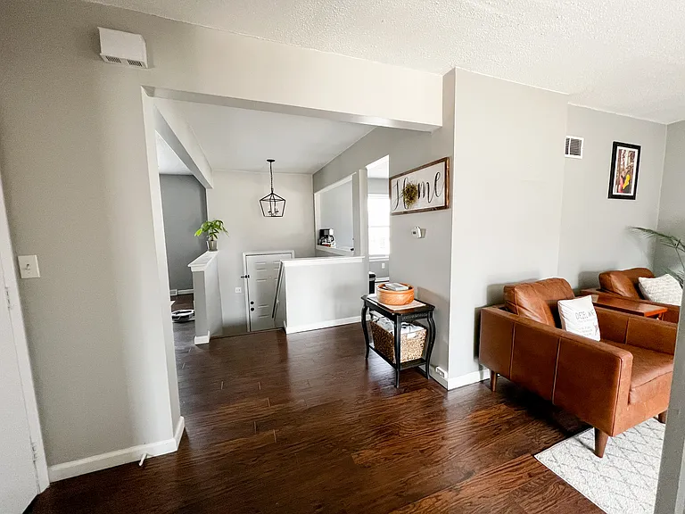 323 SE Melody Ln — Photo 19