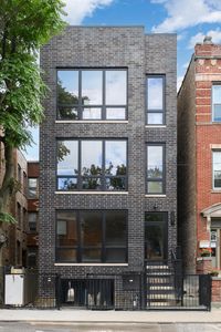 2651 W Augusta Blvd #3, Chicago, IL, 60622