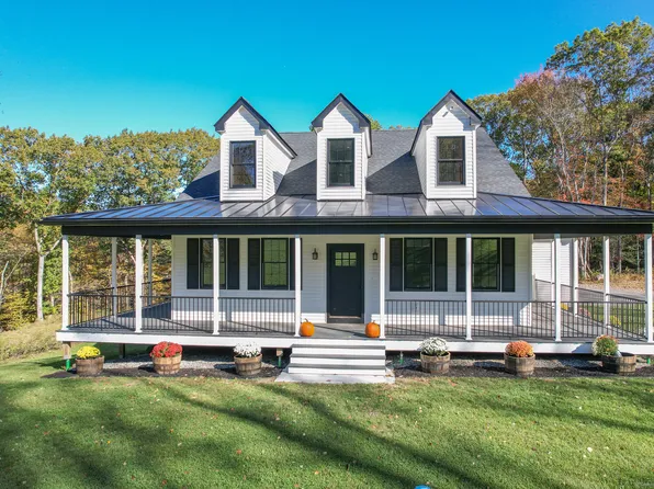 10 Country Garden Court, Plymouth, CT 06786