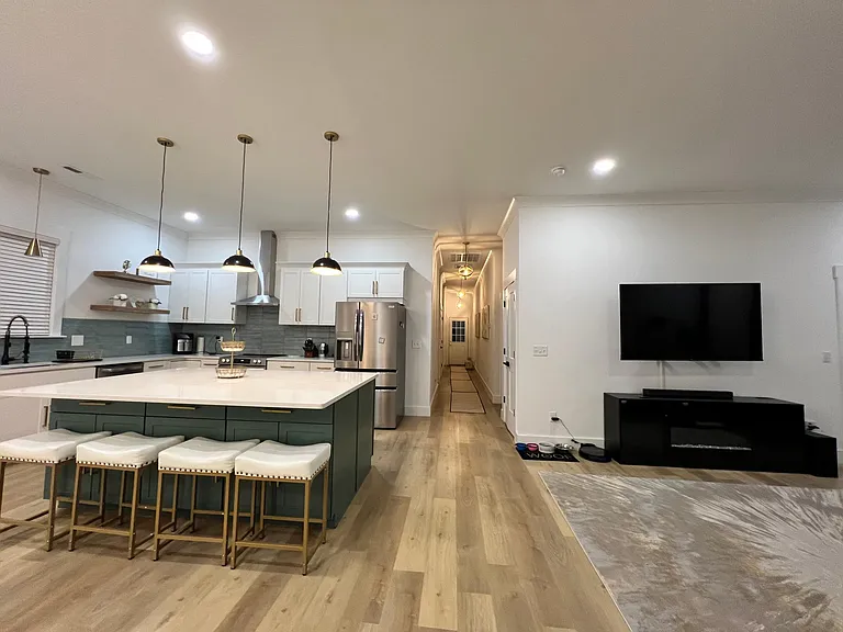 2508 Union Ave — Photo 7