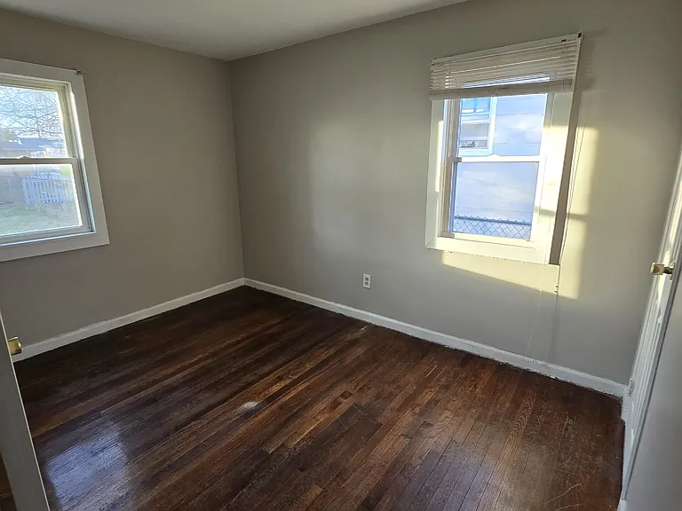 6915 Stahelin Ave — Photo 2