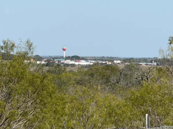2929 FM 2146, Poteet, TX 78065
