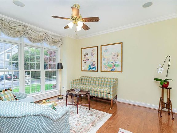 First Floor Bedroom/Study/Den