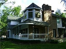5th image of 2310 Pine Dr