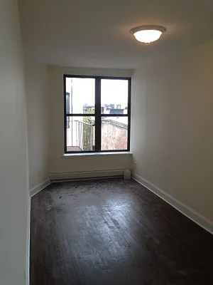 Rented by Mdays Realty | media 25