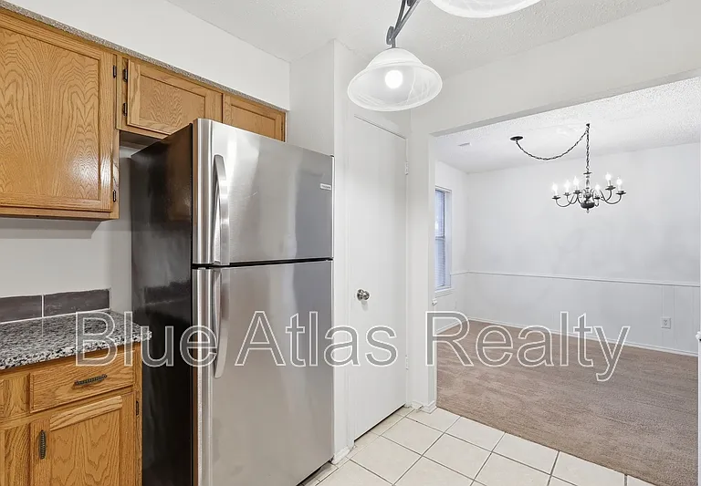 4101 Gentle Springs Dr — Photo 5
