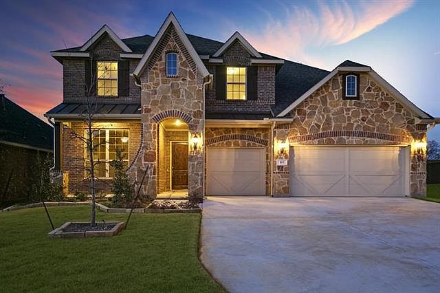 1st image of 103 Hackberry Ln