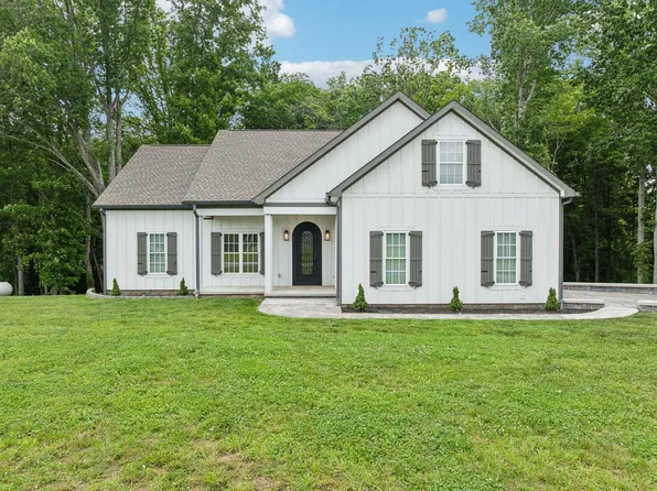 97 Collins River Dr, Rock Island, TN 38581