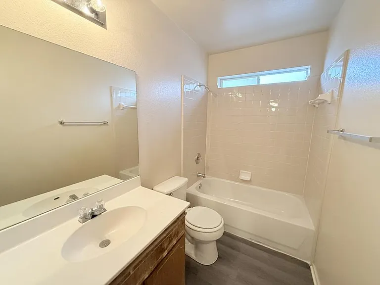 3407 Toledo Dr #C — Photo 22