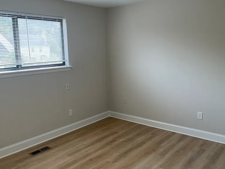 526 Stony Way — Photo 4