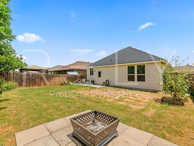 1600 Cliffbrake Way — Photo 34
