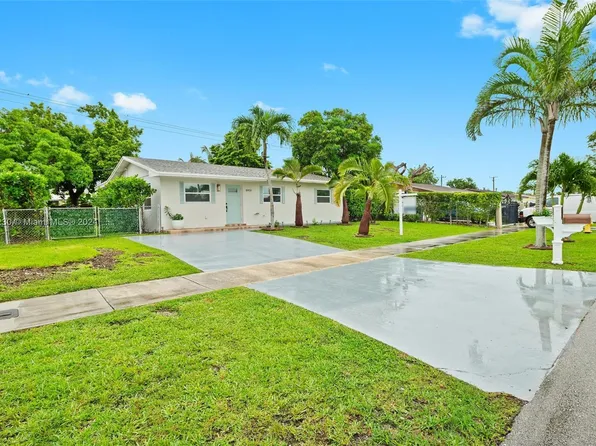 11951 SW 178th Ter, Miami, FL 33177