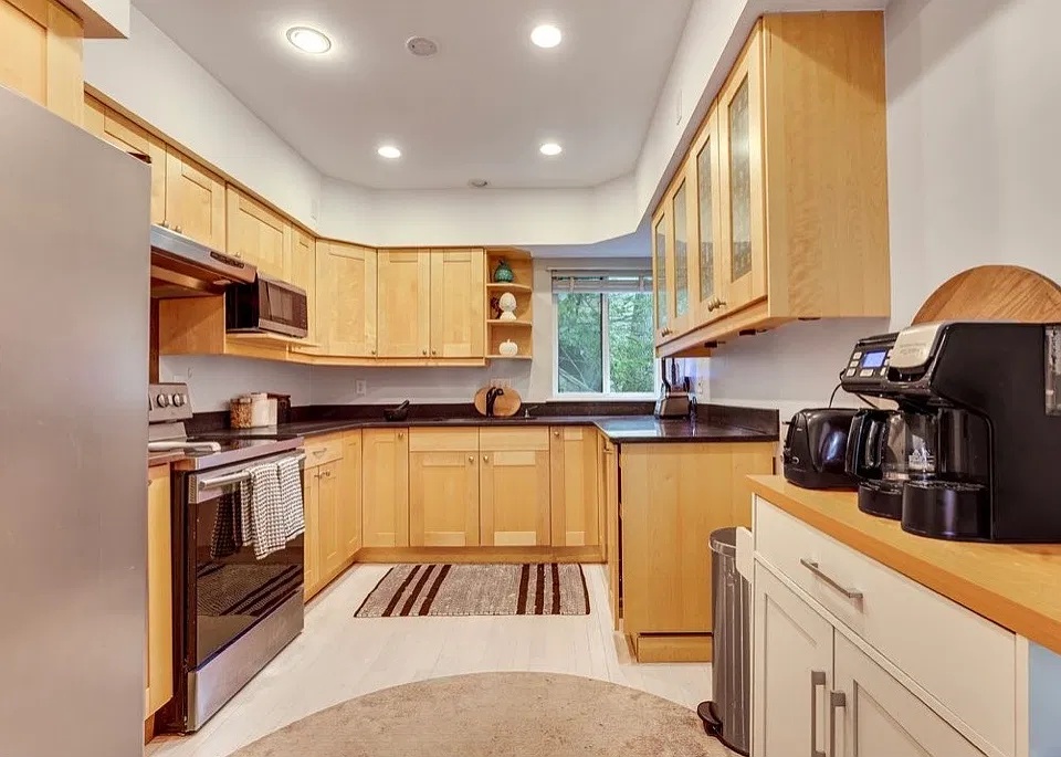 50 Gillies Ln