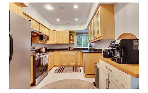 50 Gillies Ln Photo 1