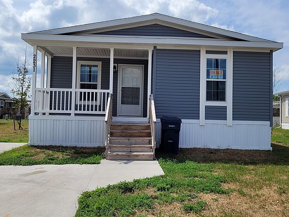 4th image of 1585 Ray Blvd #770