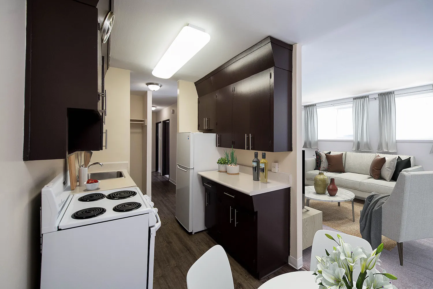 Edison Court — Photo 4