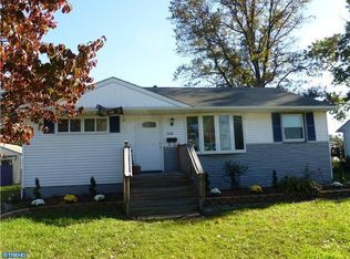 508 River Dr, Riverside, NJ 08075