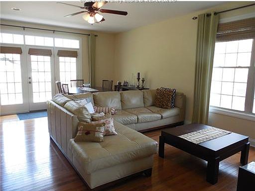 3rd image of 705 Christian Dr