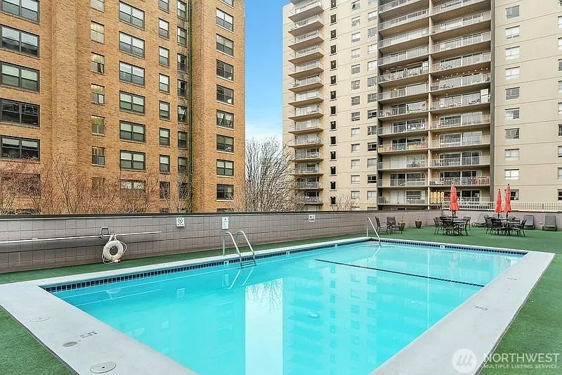 1221 Minor Ave #707