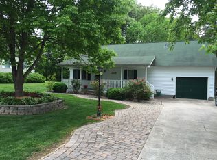 104 Tuttle Dr, Harrisburg, IL 62946