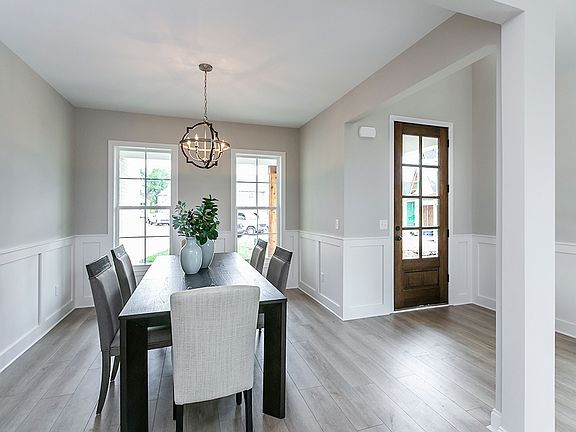 4th image of 1401 Gadsten Ct