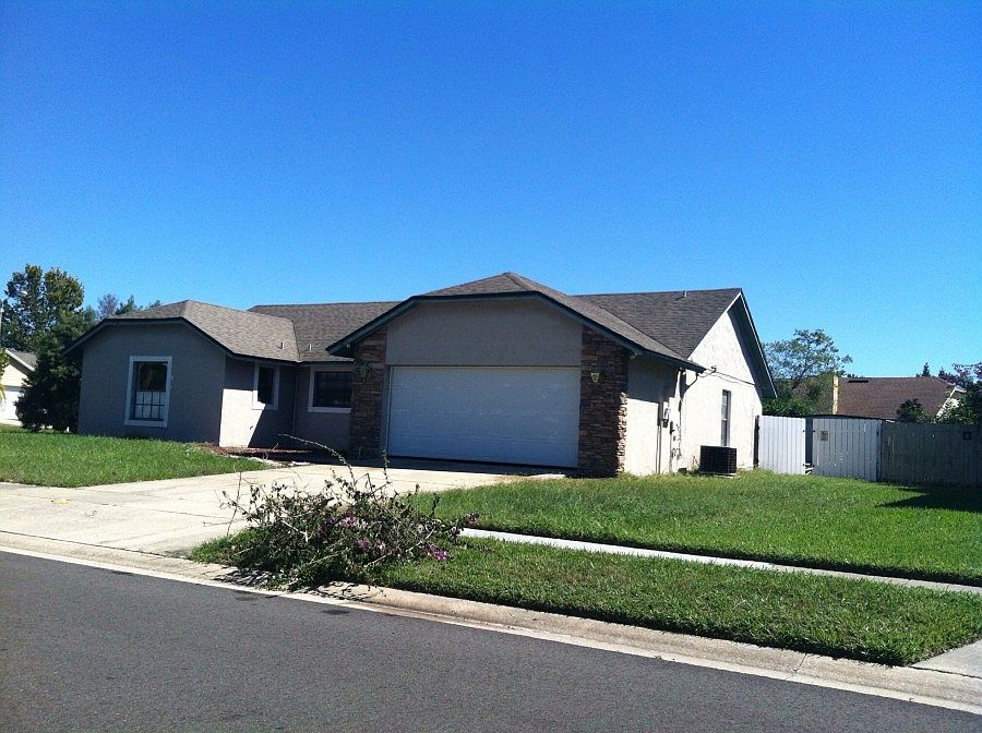 2nd image of 1066 Condor Pl