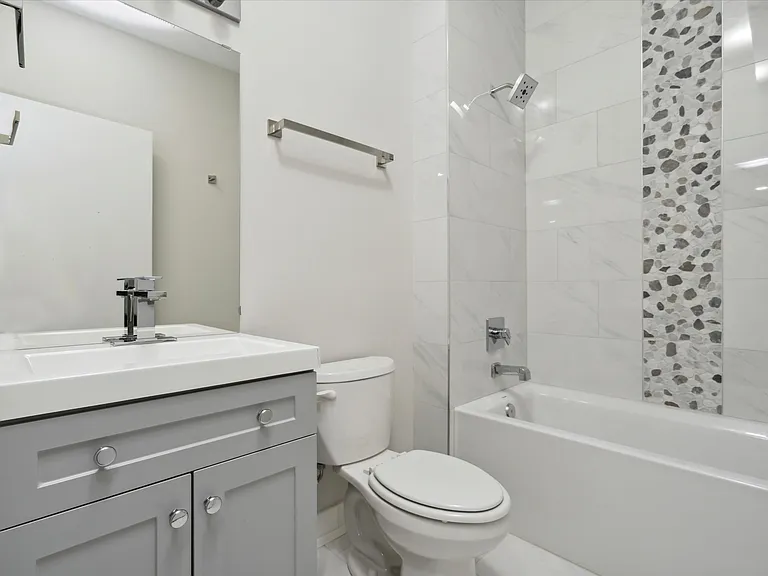 2105-1 Germantown Ave #13 — Photo 4