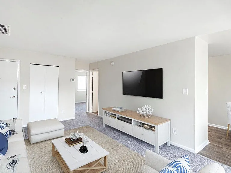 Seneca Bay Apartment Homes — Photo 5