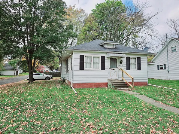 601 N Vine St, Sparta, IL 62286
