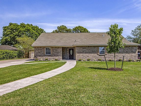 2nd image of 2713 Dow Cir