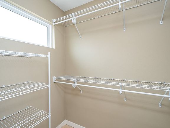 3rd image of 205 6th St #20509