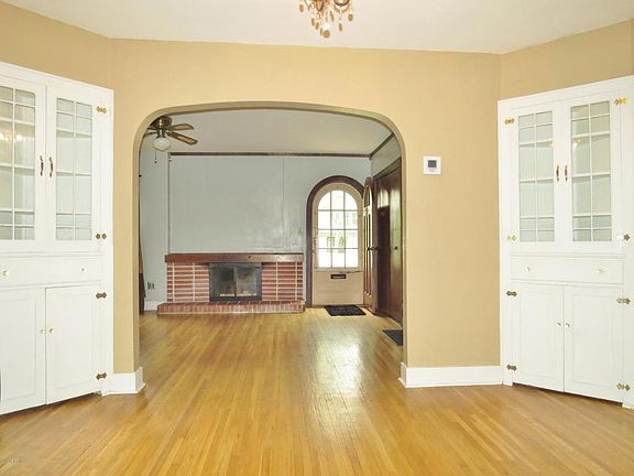 4th image of 219 Lincoln Ave S