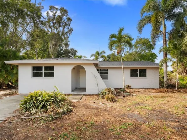 8251 San Carlos BLVD, FORT MYERS, FL 33967