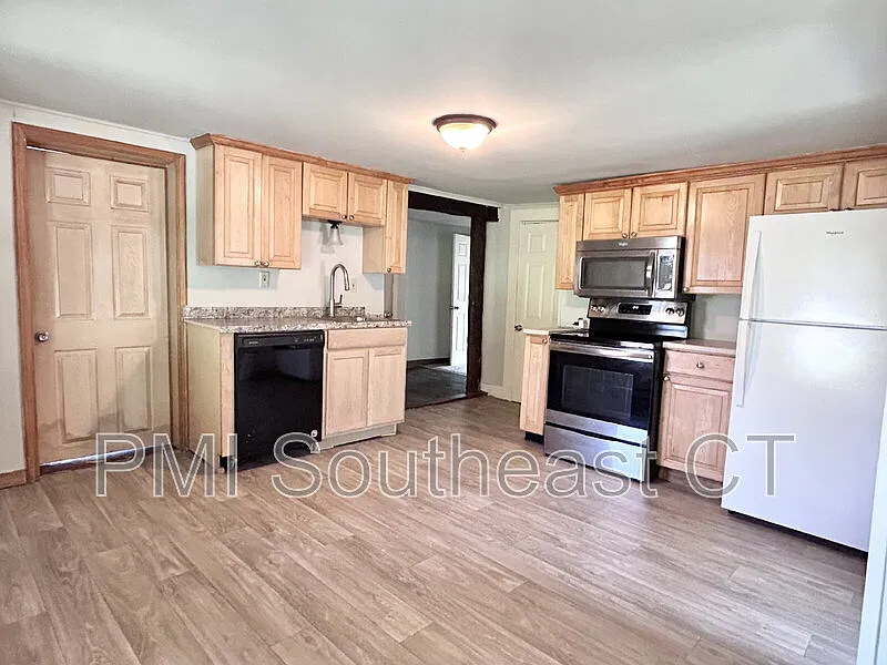 231 Salem Tpke #1
