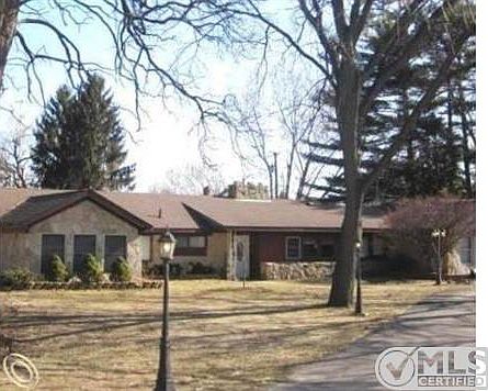 7141497920 front view.jpg