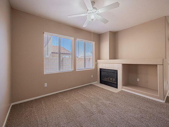 4th image of 670 E Mariposa Pl