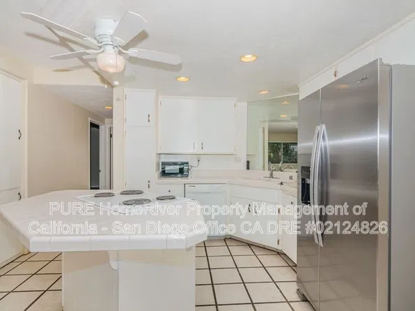 155 Rosebay Dr, Encinitas, CA