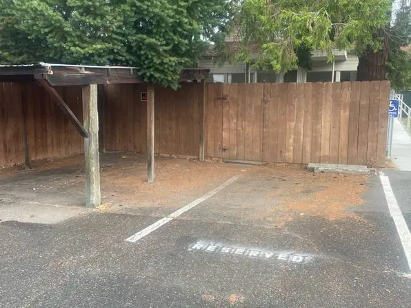 106 E Main St #112-1/2, Rogue River, OR 97537