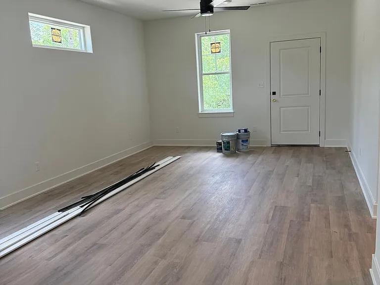901 Missouri St — Photo 13