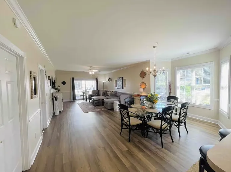 4895 Luster Leaf Cir #105 — Photo 9