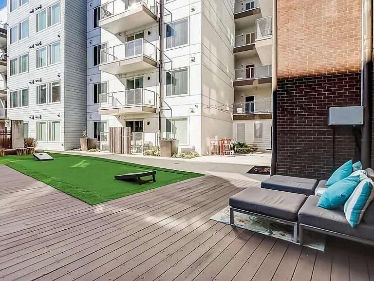 Spoke Apartments — Photo 22