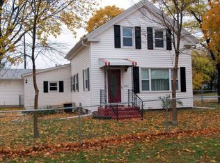 601 S Linden St, Delavan, IL 61734