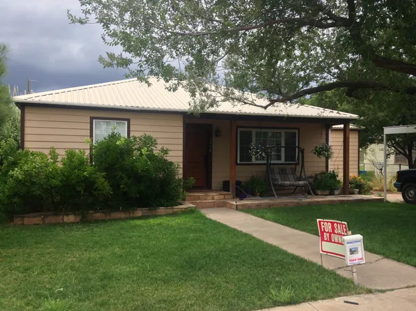 1005 N 8th St, Alpine, TX 79830