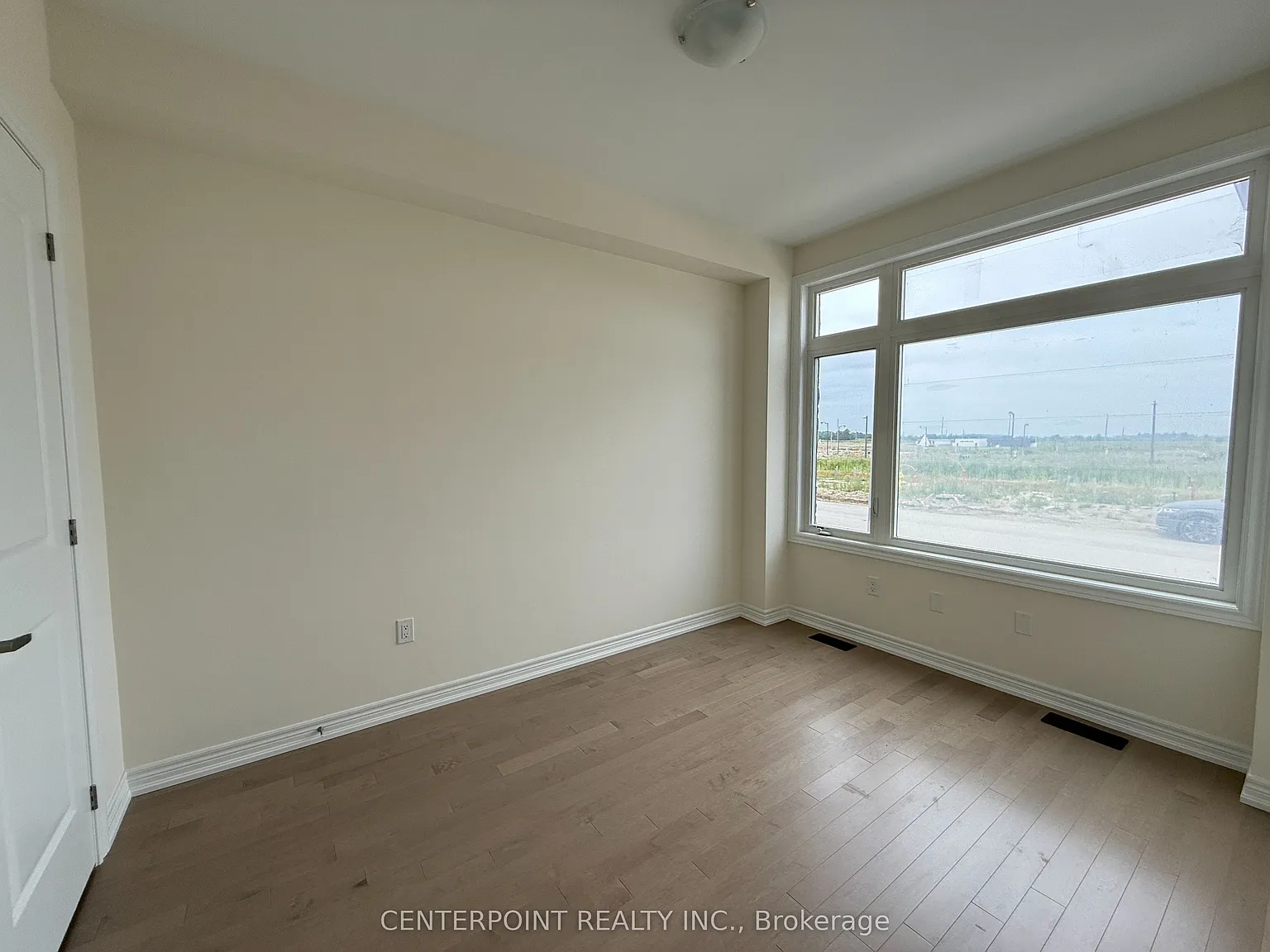4 bed, $3,600 — Photo 3