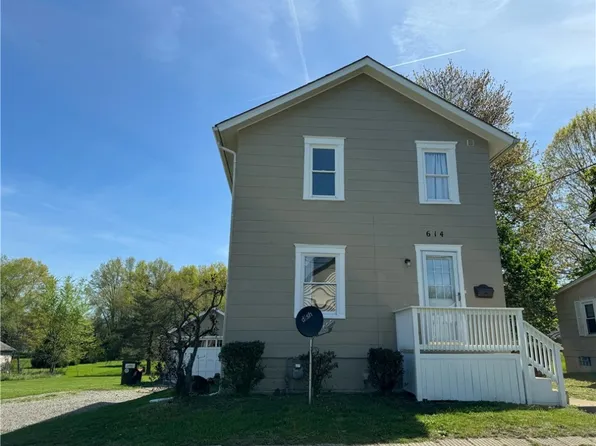 614 Princeton St, Grove City, PA 16127